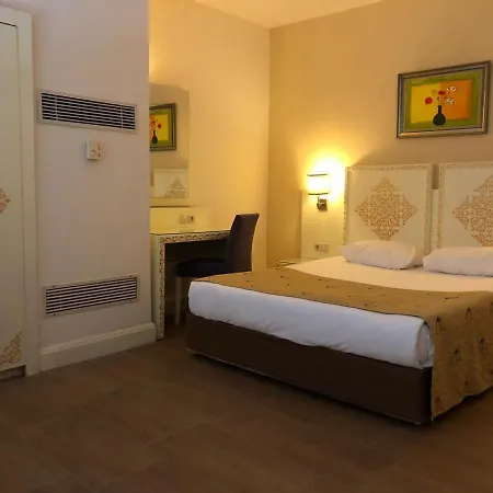 Crystal Admiral & Resort 5*