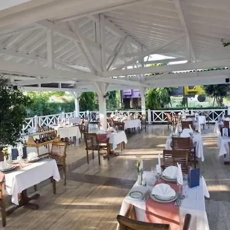 Crystal Admiral & Resort 5*