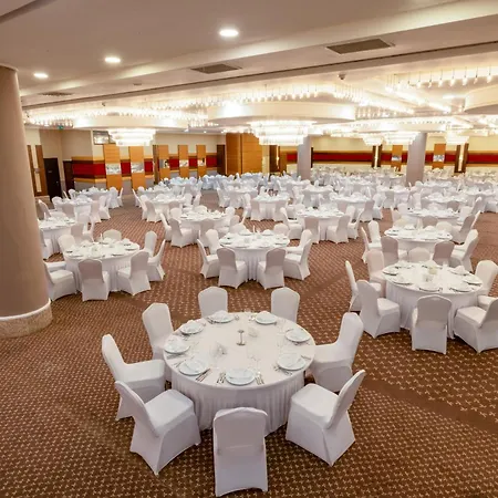 Crystal Admiral & Resort Kizilot